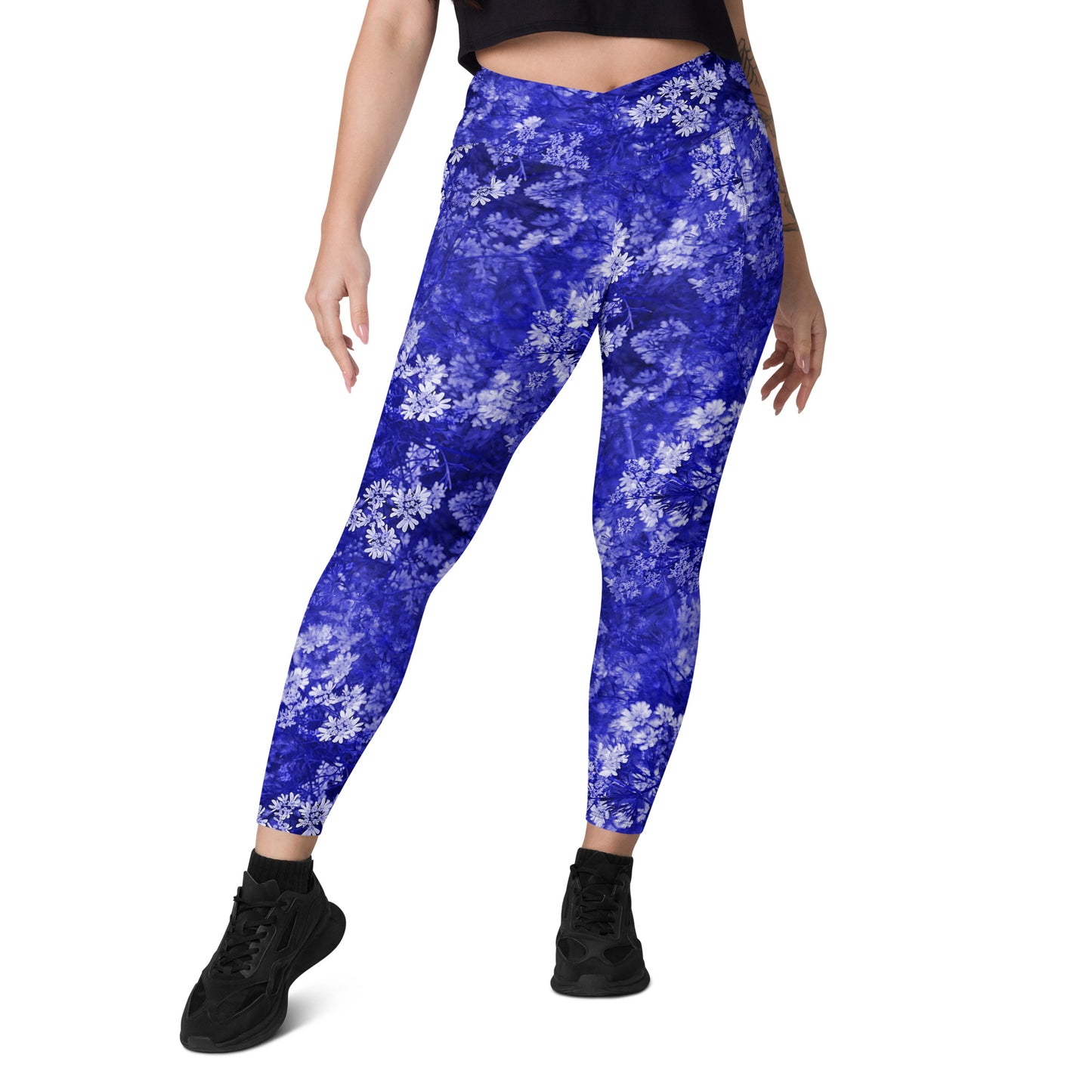 Blue Blossoms Crossover Leggings With Pockets