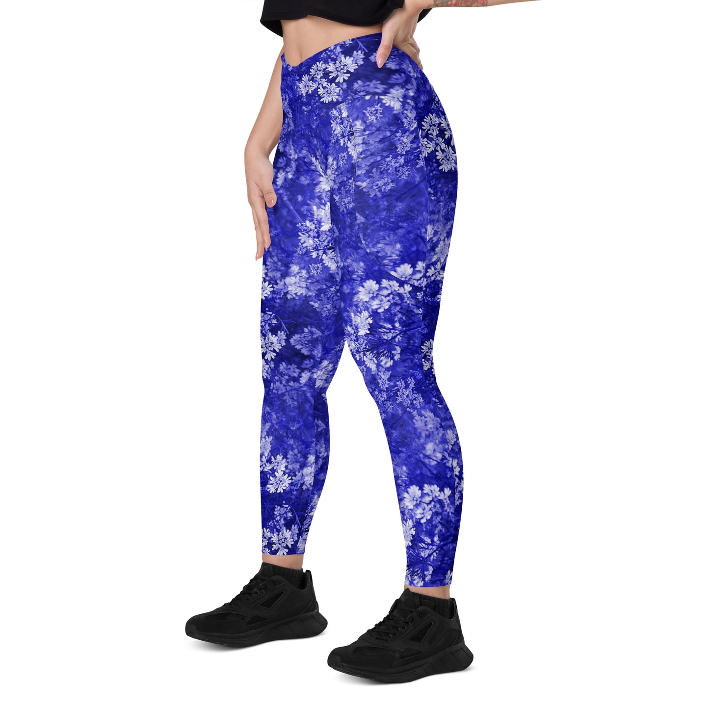 Blue Blossoms Crossover Leggings With Pockets